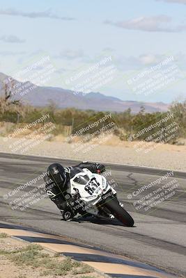 media/Nov-16-2025-Race Pace (Sun) [[8c5fa54630]]/Verified Riders/4-Turn 3 Inside (1050am)/